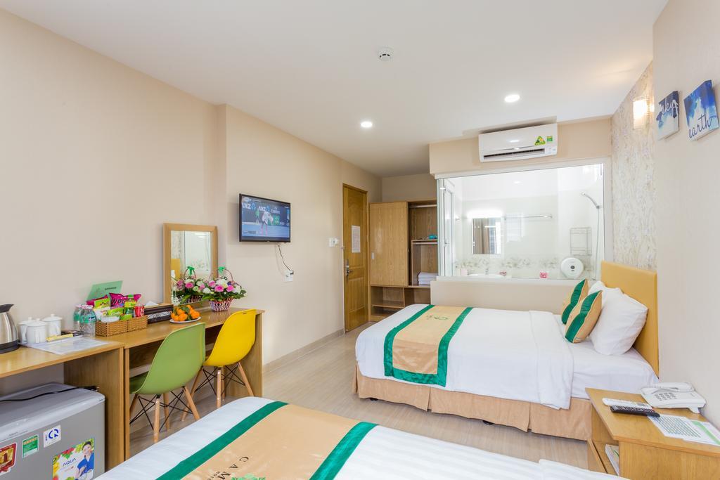 Camila Hotel Хошимин Екстериор снимка
